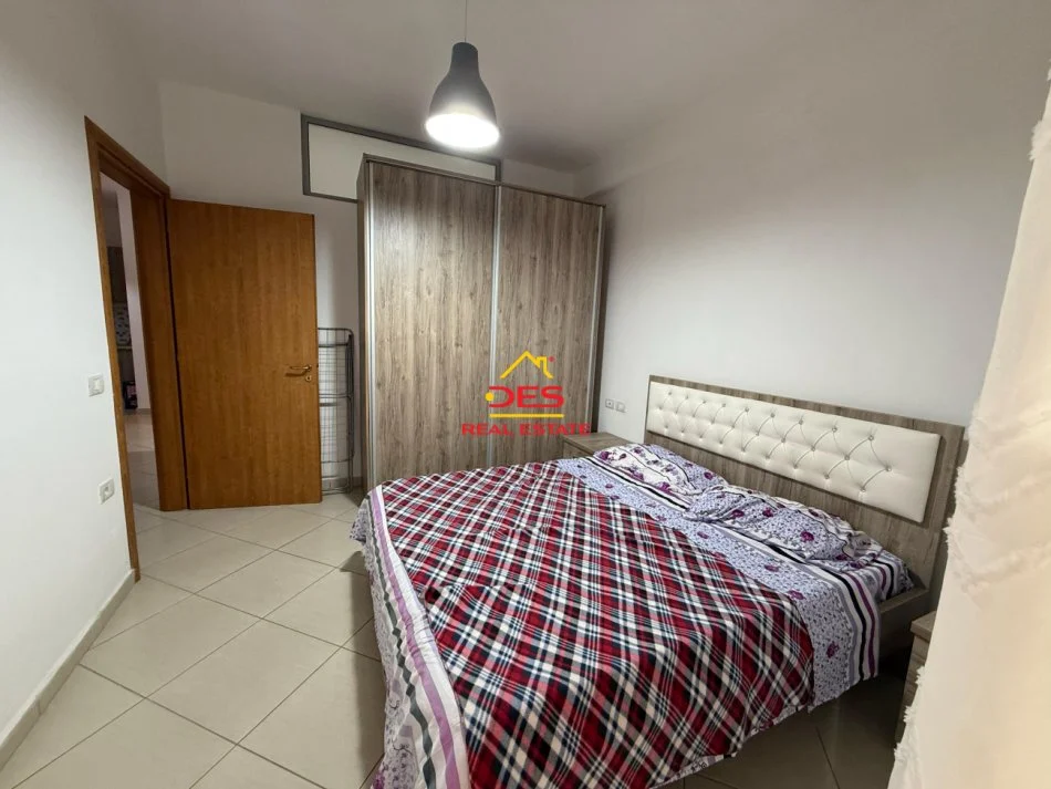Vlore, shitet apartament 2+1+Ballkon Kati 2, 72 m² (Rruga Dhimitër Konomi)