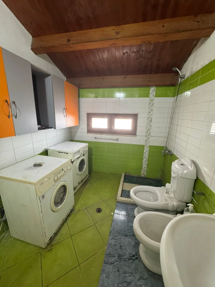 Durres, jepet me qera apartament 1+1 Kati 3, 200 € (Kenete, Durres)