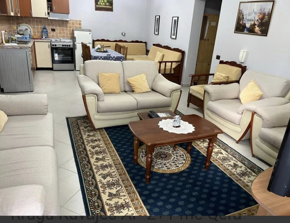 Tirane, Jepet me qera apartament 2+1+Ballkon Kati 2, 100 m² (Rruga Kavajes)