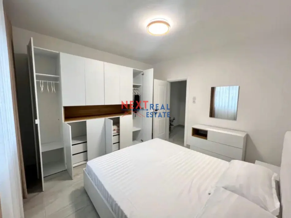Vlore, shitet apartament 1+1+Ballkon Kati 1, 60 m²