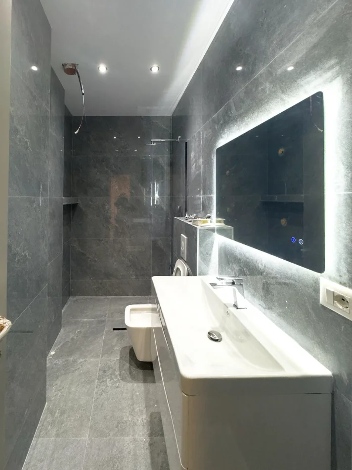 Tirane, shitet apartament 2+1 Kati 5, 90 m² 140.000 € (Fresku)