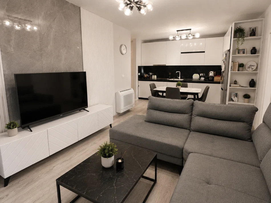 Tirane, shitet apartament 2+1+Ballkon Kati 3, 83 m² 185.000 € (Kopshti botanik)