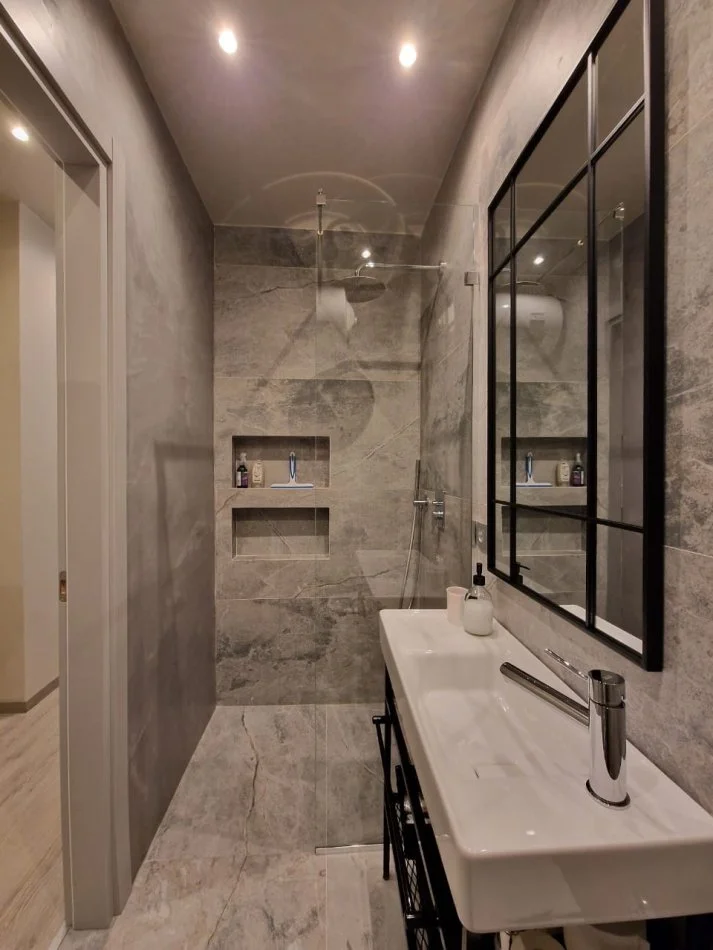 Tirane, jepet me qera apartament 1+1+Ballkon Kati 2, 50 m² 600 € (Kopeshti Zoologjik, Tirane)