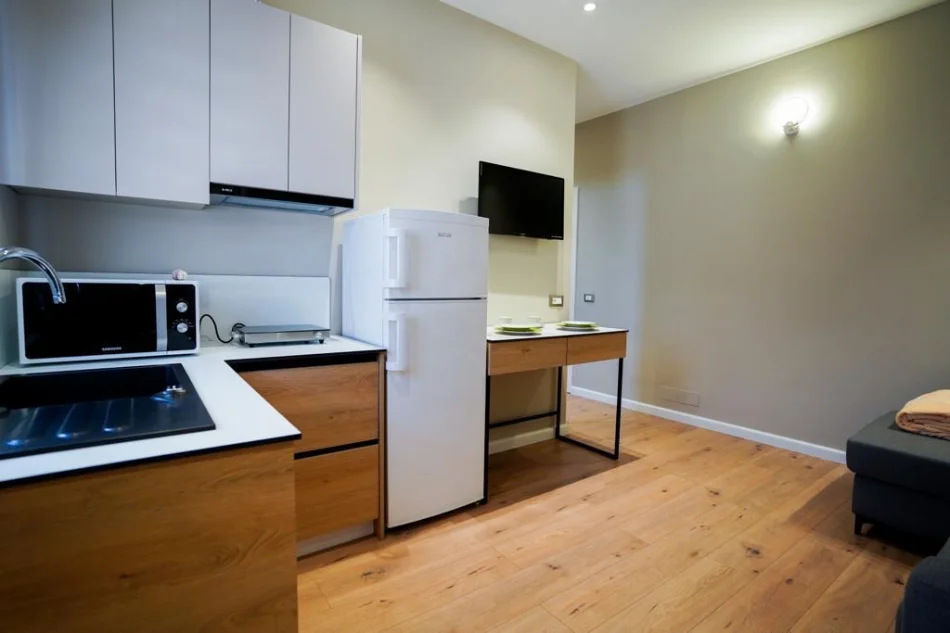 Prane Qytet Studentit, jepet me qera 1+1, 60 m² 400 €