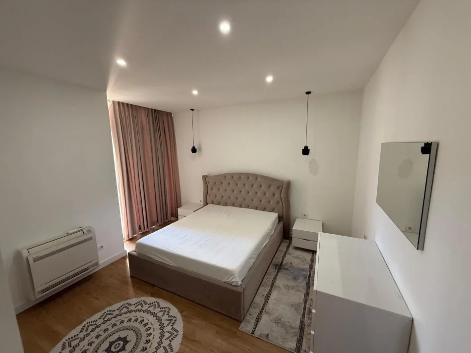 Tirane, jepet me qera apartament 2+1 Kati 0, 150 m² 1.500 € (Residenca Kodra e Diellit 2)