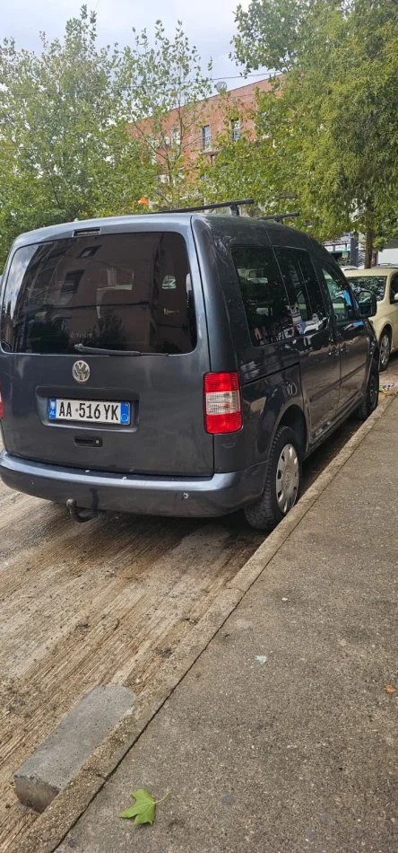 Tirane, Shitet Makine VOLKSWAGEN Nafte, Gri  Erret manuale me Kondicioner 4.950 €