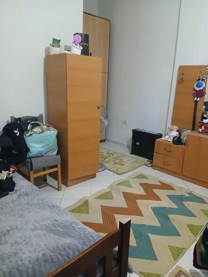 Tirane, jepet me qera apartament 1+1 Kati 1, 50 m² 420 € (Selvia , prane supermarket xhangolli)