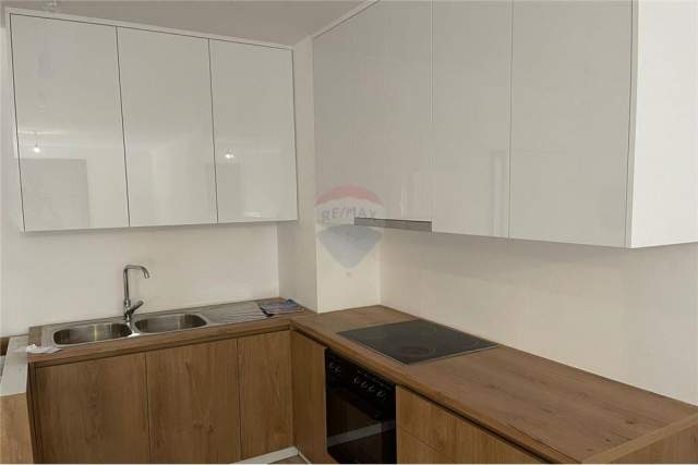 Tirane, jepet me qera apartament 1+1 Kati 7, 66 m² 400 Euro (Kompleksi Zirkon)