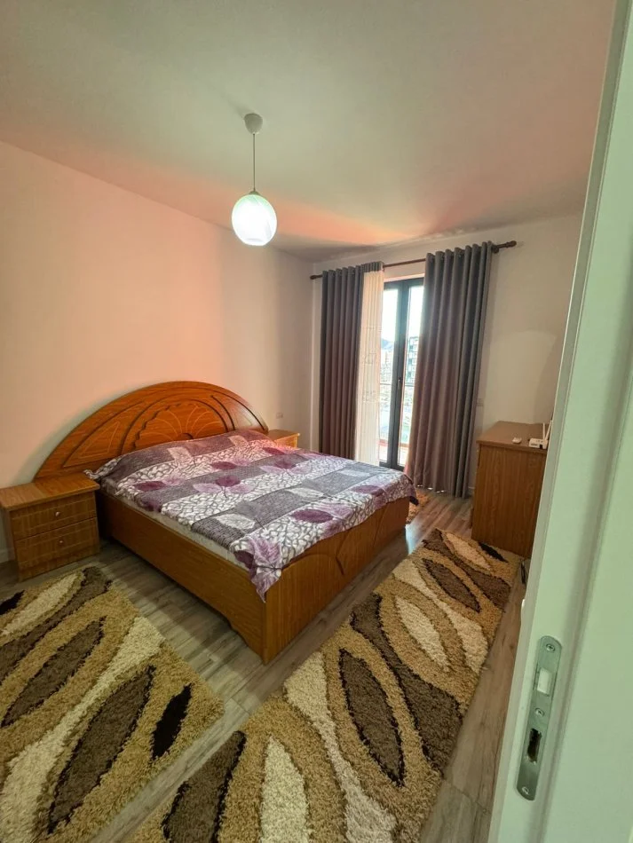 Shqiperi, jepet me qera apartament 1+1+Ballkon Kati 5, 66 m² 450 € (Astir)