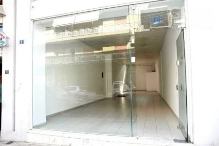 Tirane, shes dyqan Kati 0, 66 m² 179.000 € (komuna e parisit)