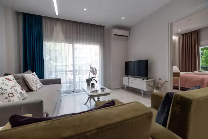 Tirane, jepet me qera apartament 3+1 Kati 9, 120 m² 1.000 € (rruga e dibres )