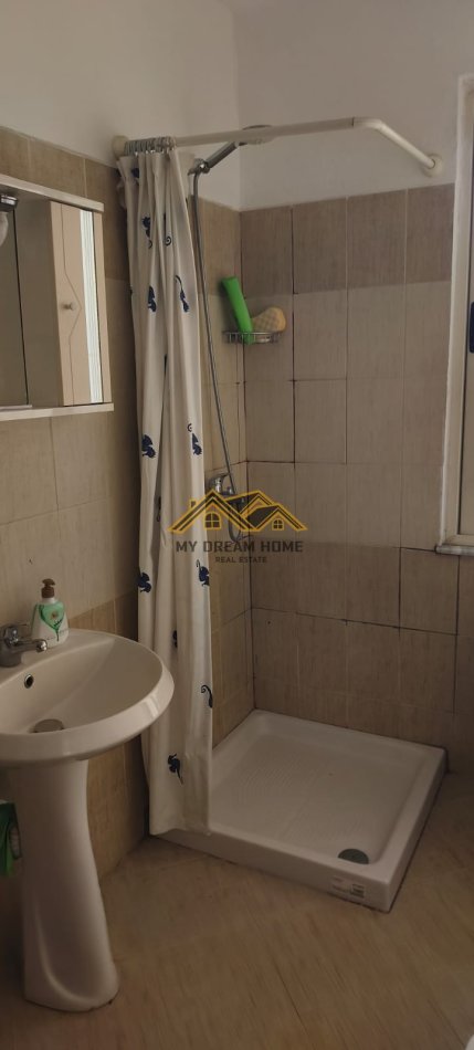 Durres, jepet me qera garsonier 1+1 Kati 1, 45 m² 250 € (PLAZH ILIRIA)