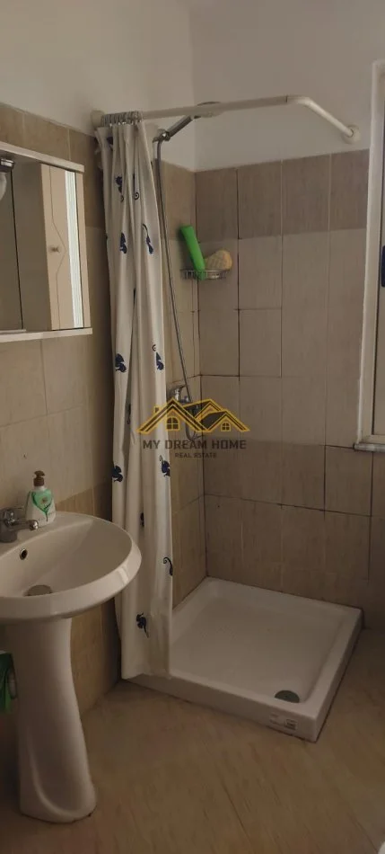 Durres, jepet me qera garsonier 1+1 Kati 1, 45 m² 250 € (PLAZH ILIRIA)