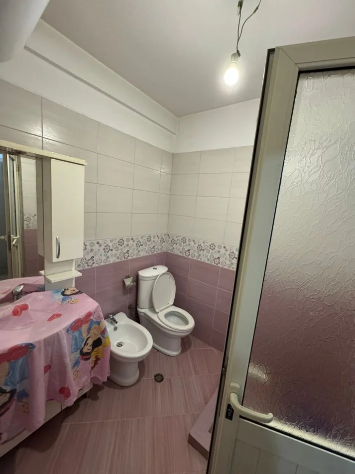 Tirane, jepet me qera apartament 2+1+Aneks+Ballkon Kati 5, 120 m² 450 € (Don Bosko, Pran Restorant Gjelit.)