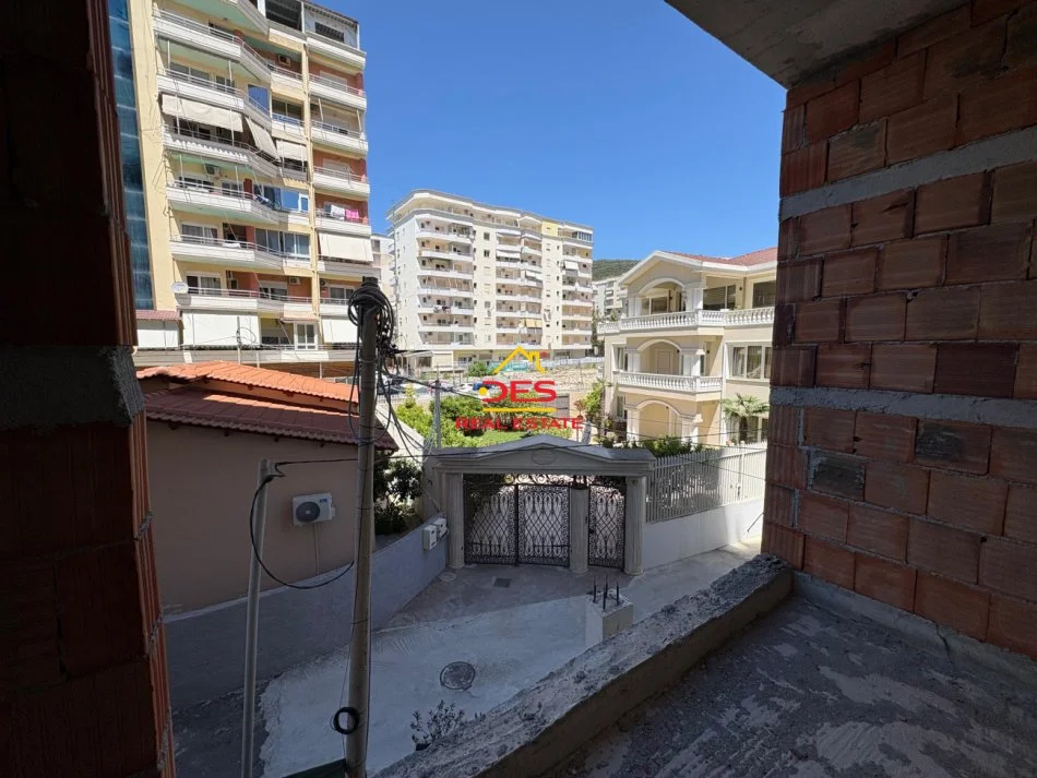 Vlore, shitet apartament 2+1+Ballkon Kati 2, 97 m² (Lungomare, Vlorë)