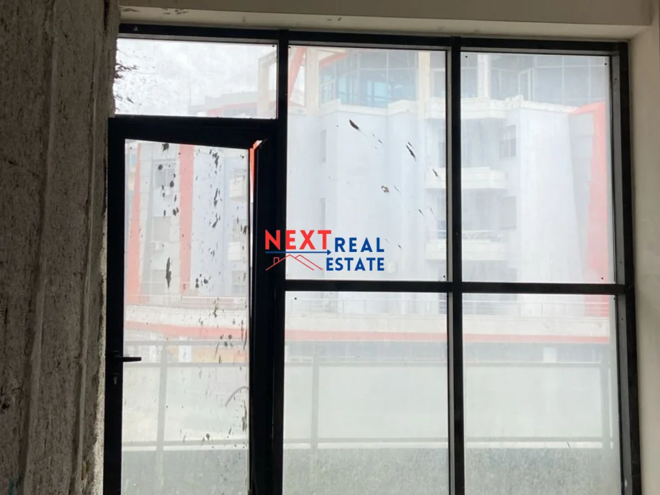 REZERVO PRONEN VETEM ME 500€! SHITET APARTAMENT NGJITUR ME VLORA-MARINA