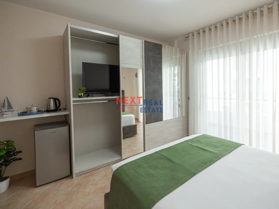 Vlore, jepet me qera garsonier 1+1+Ballkon , 250 € (LUNGOMARE)