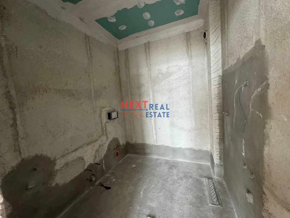 Vlore, shitet apartament 1+1+Ballkon , 76 m² 137.682 € (UJE I FTOHTE)