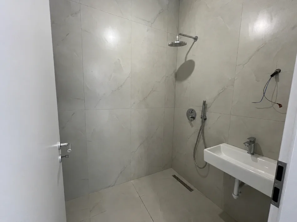 Tirane, shes apartament 1+1 Kati 1, 46 m² 92.000 € (Dalip Topi)