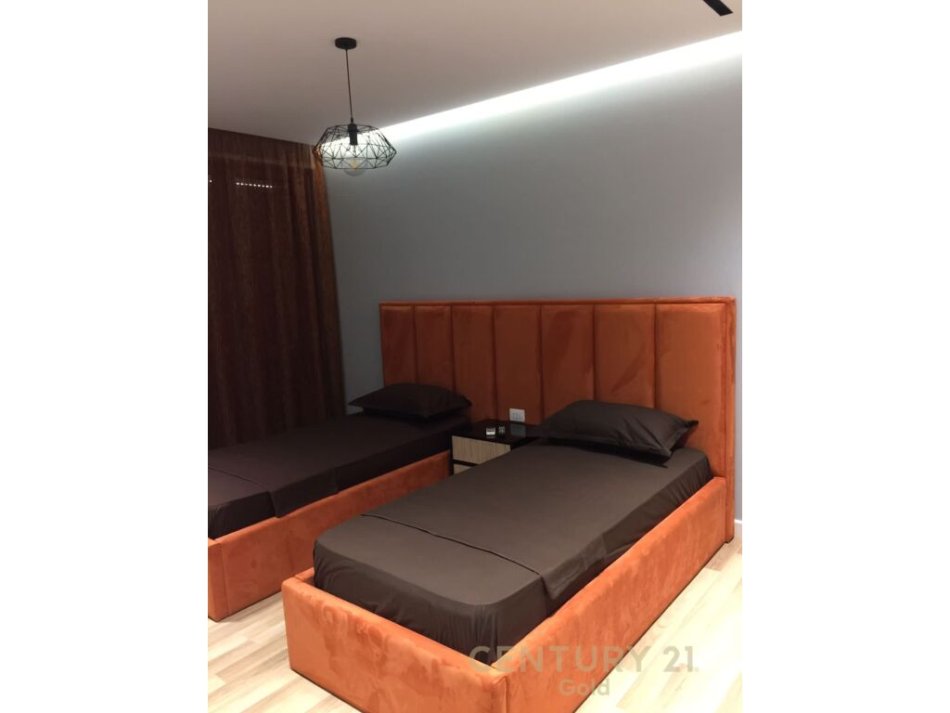 Tirane, jepet me qera apartament 2+1 Kati 4, 106 m² 600 € (FIORI DI BOSKO)