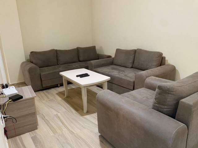 Tirane, jepet me qera Kati 2, 70 m² 350 Euro