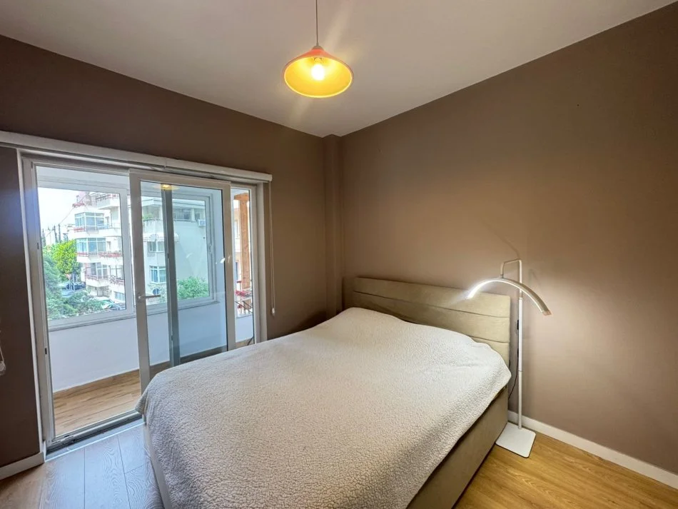 Tirane, jepet me qera apartament 2+1 Kati 1, 80 m² 750 € (kodra diellit)