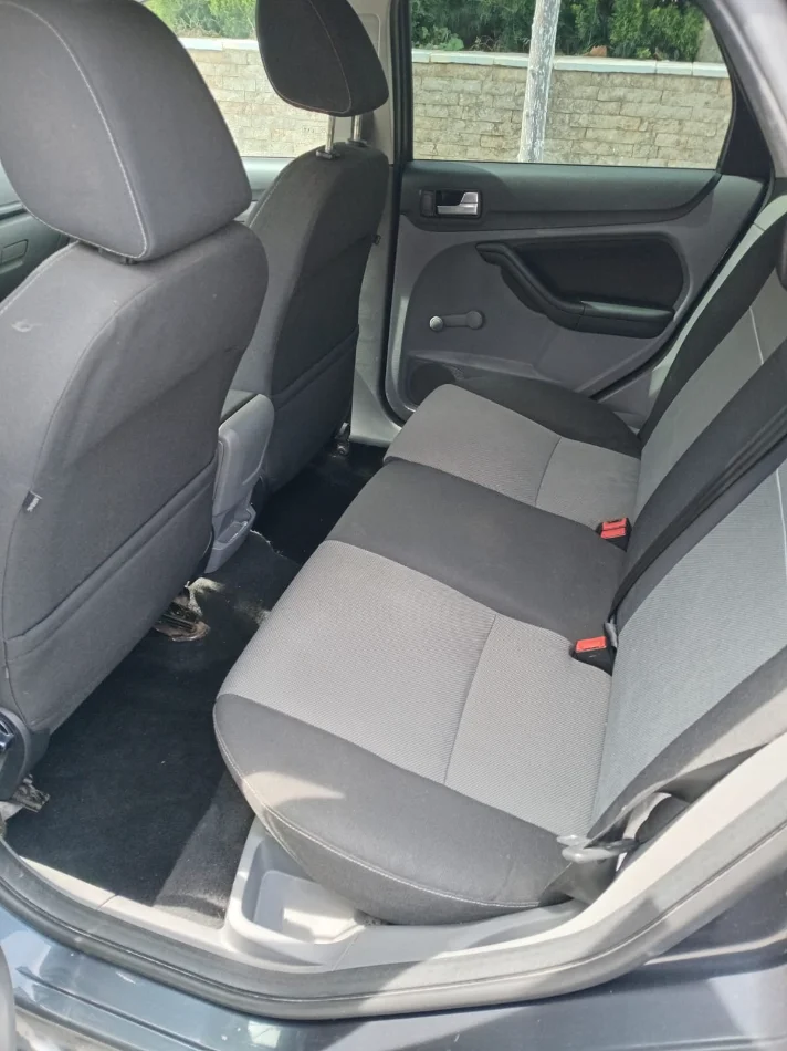 Tirane, shitet makine Ford Focus 2010 Nafte, gri e erret manuale Kondicioner 165.000 km 3.000 €