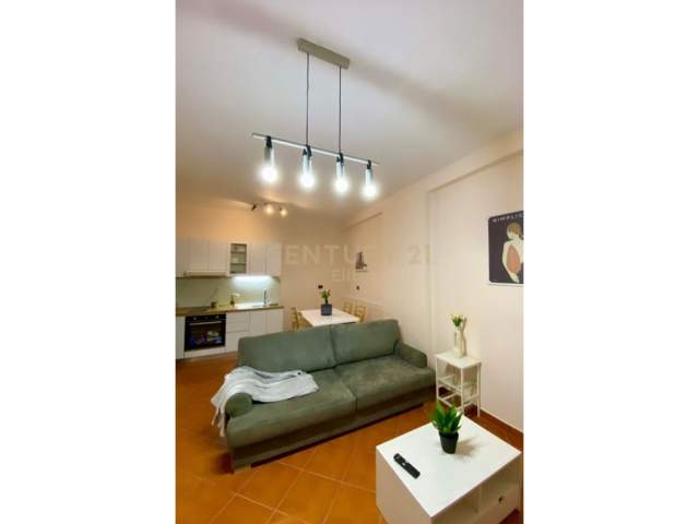 Tirane, jepet me qera apartament 1+1+BLK Kati 3, 62 m² 600 Euro (Myslym Shyri)