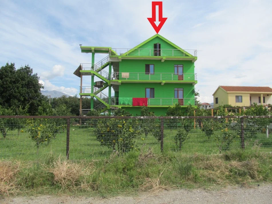 Ishull Shëngjin, Lezhë, Shitet Tokë Arë, Truall + Ndërtesë, Cmimi Fillestar 3,528,000 Lekë