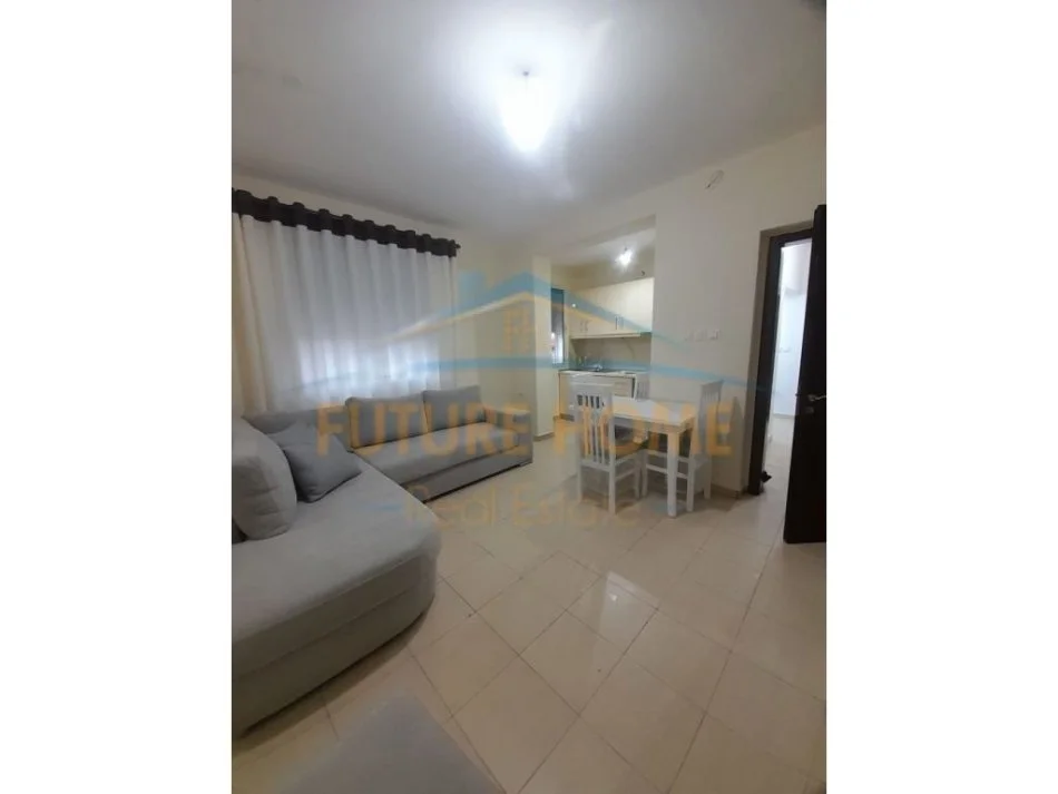 Korce, shitet apartament 1+1 , 54 m² 48.000 € (Lagjia 9, Korçë)