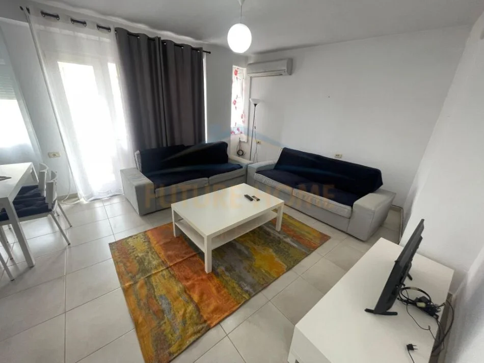 Korce, shitet apartament 2+1+Ballkon Kati 6, 99 m² 68.500 € (Lagjia 18)