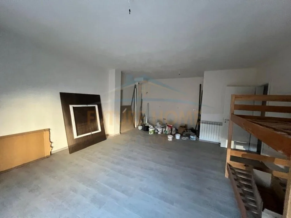 Korce, shitet apartament 1+1 Kati 4, 64 m² 51.800 € (Lagjia 18)