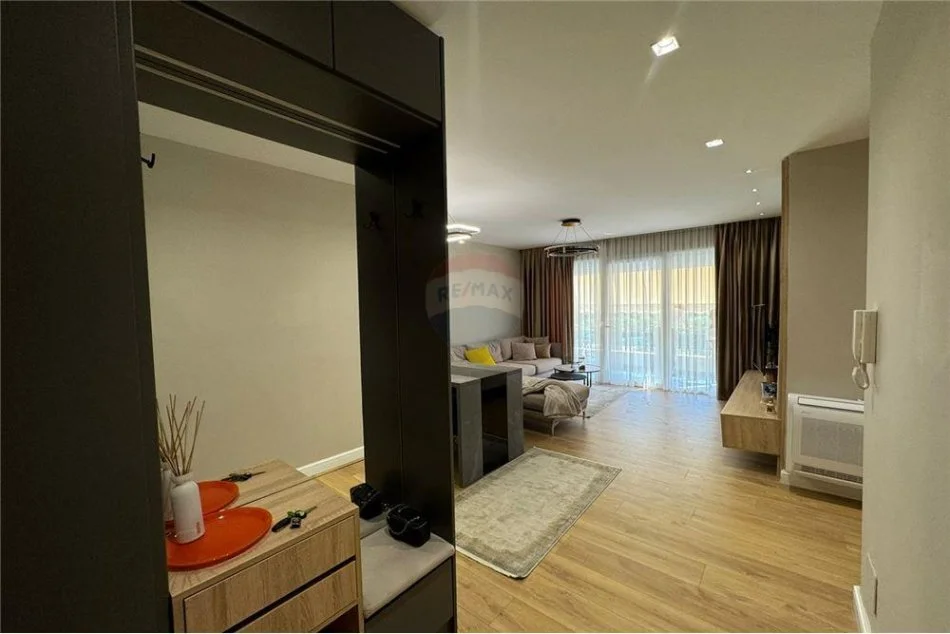 Tirane, shitet apartament 2+1+Aneks+Ballkon Kati 3, 104 m² 220.000 € (Kopshti Zoologjik, Selite)