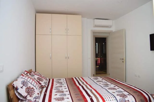 Tirane, shitet apartament 2+1+BLK Kati 6, 84 m² 167.500 Euro + Garazh, Komuna Parisit