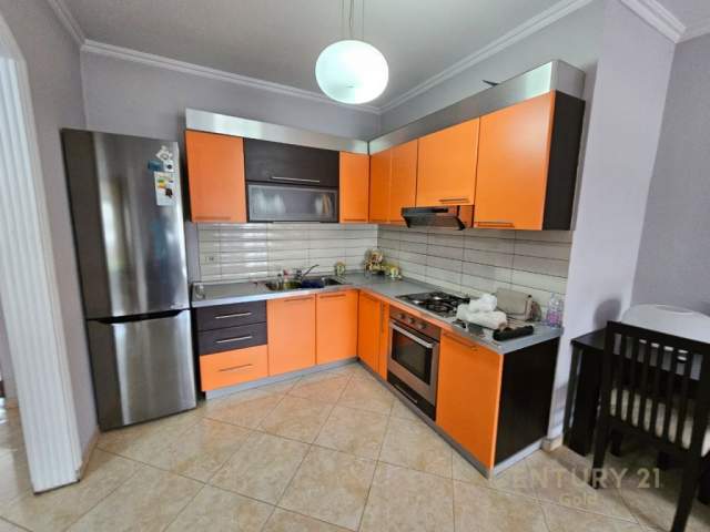 Tirane, jepet me qera apartament 1+1 Kati 9, 70 m² 400 Euro (Astiri)