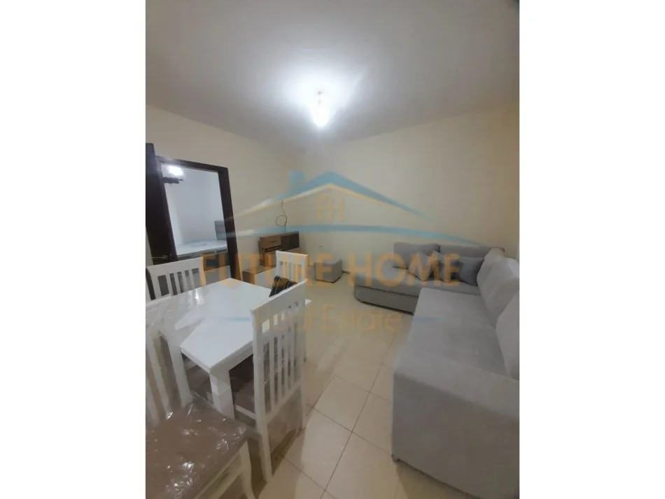 Korce, shitet apartament 1+1 , 54 m² 48.000 € (Lagjia 9, Korçë)