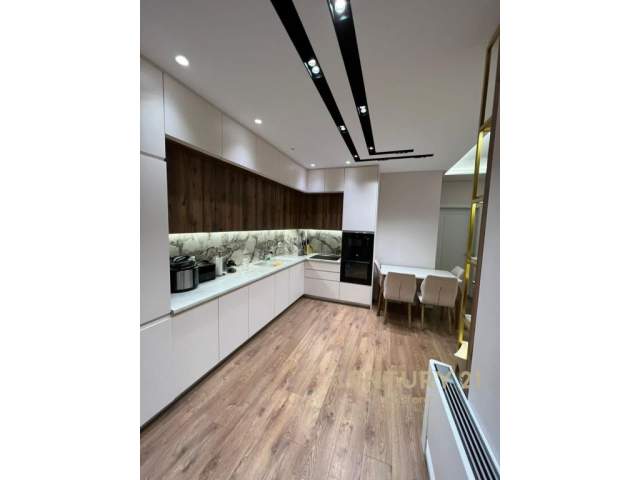 Tirane, jepet me qera apartament 1+1 Kati 3, 74 m² 600 Euro (Kopshti Botanik Zoologjik)