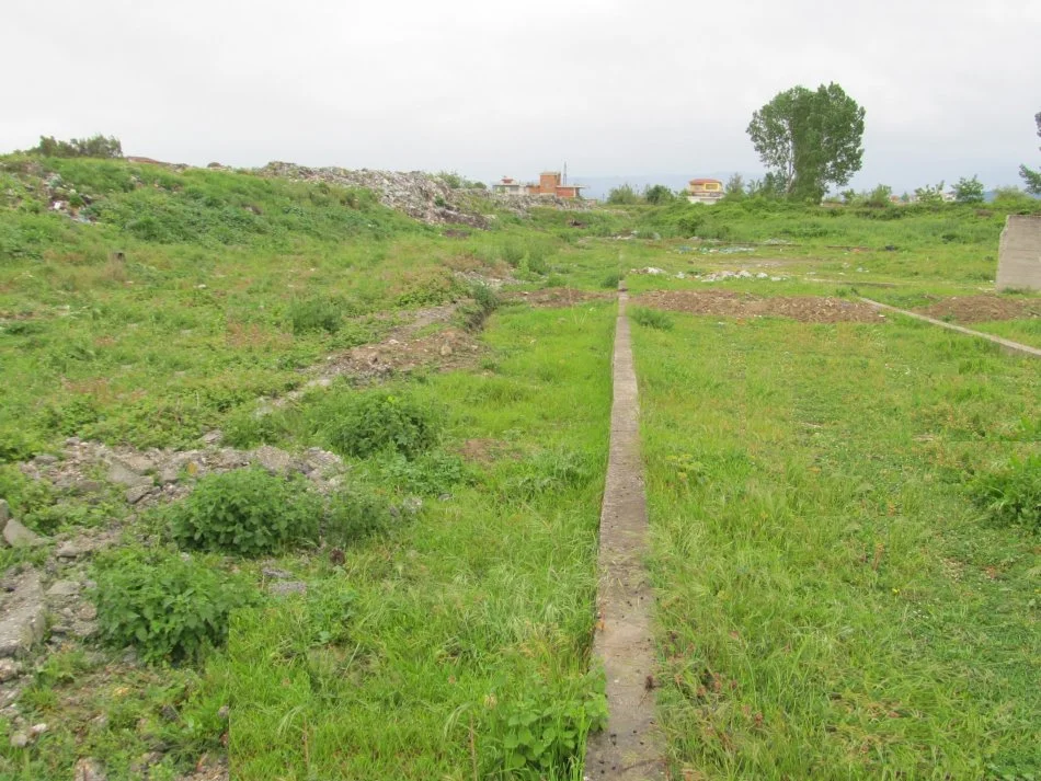 Fier, Shitet Truall 5,000 m2 + Ndertese 317 m2, Cmimi Fillestar 39,600,000 Leke, "Sheq i Madh"