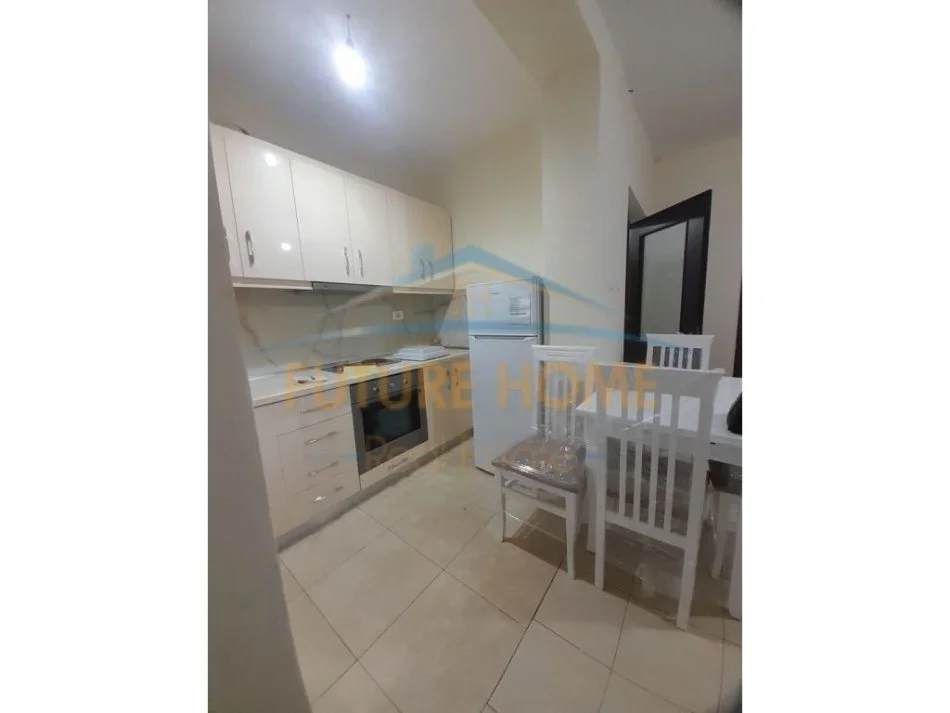 Korce, shitet apartament 1+1 , 54 m² 48.000 € (Lagjia 9, Korçë)