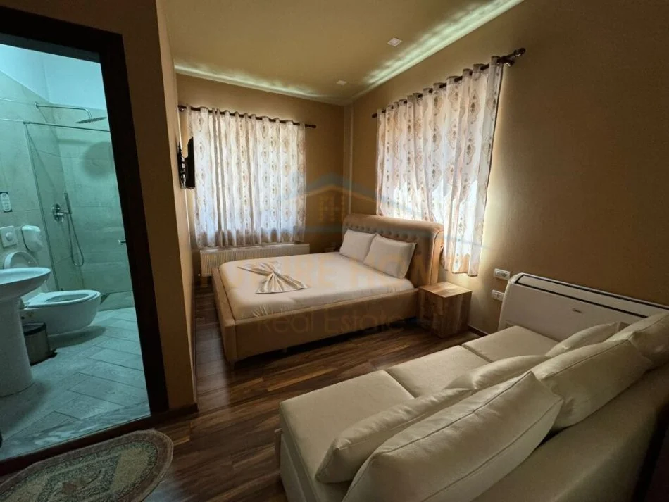 Korce, shes Shitet, Biznes (Hotel) 55.000 €