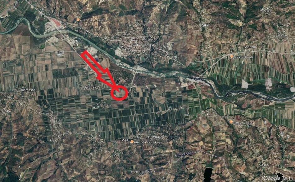 Peqin, Shitet Toke Are, siperfaqe 10.400 m², Cmimi fillestar 4,284,000 Lekë