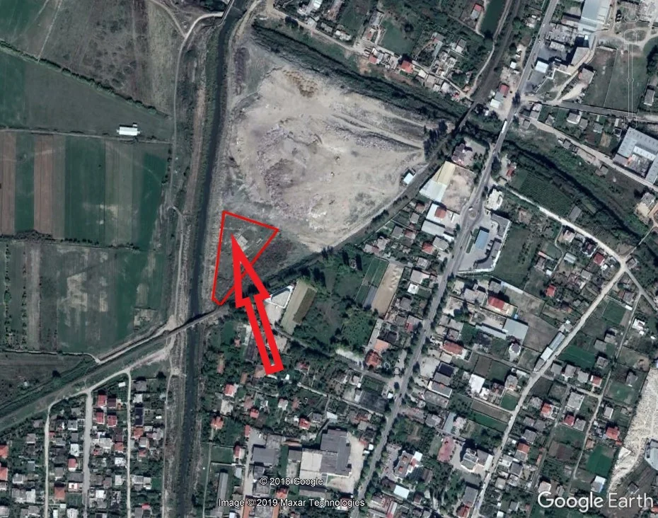 Fier, Shitet Truall 5,000 m2 + Ndertese 317 m2, Cmimi Fillestar 39,600,000 Leke, "Sheq i Madh"