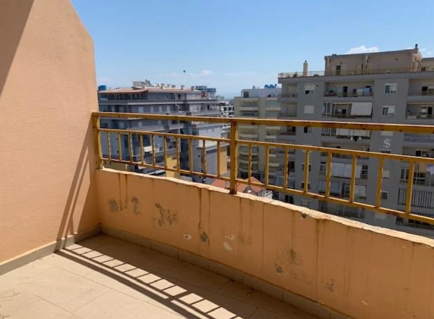 Fier, shitet apartament 3+1+Ballkon Kati 10, 88 m², Cmimi Fillestar 3,700,000 Leke