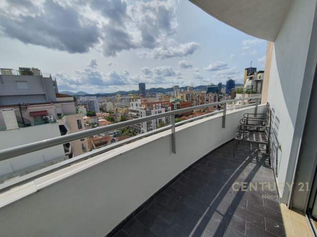 Tirane, jepet me qera apartament 1+1+BLK Kati 11, 93 m² 500 Euro (Rruga e Dibrës)