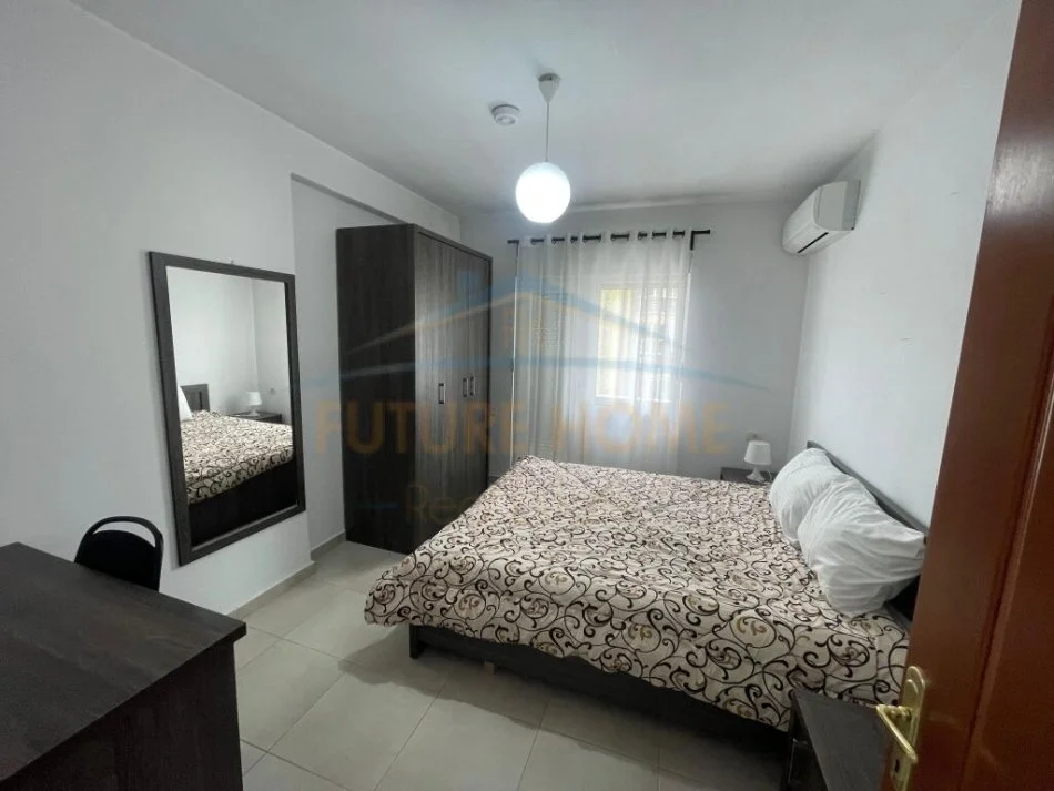 Korce, shitet apartament 2+1+Ballkon Kati 6, 99 m² 68.500 € (Lagjia 18)