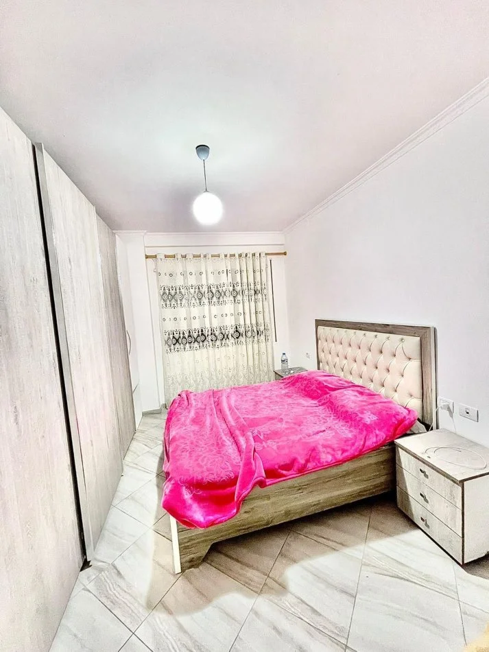 Tirane, jepet me qera apartament 1+1 Kati 6, 63 m² 600 € (Vasil Shanto)