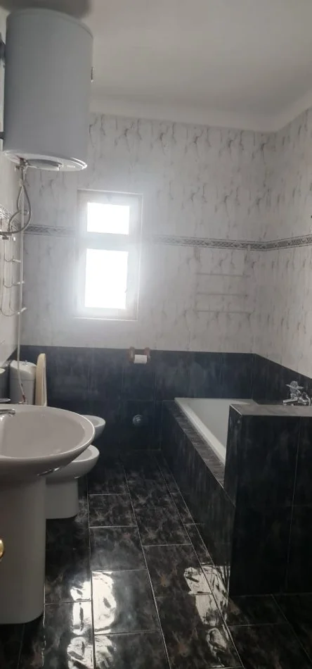 Jepet me qera Vile 2 Katshe.