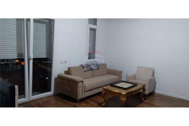 Tirane, jepet me qera apartament 2+1+BLK Kati 8, 105 m² 800 Euro