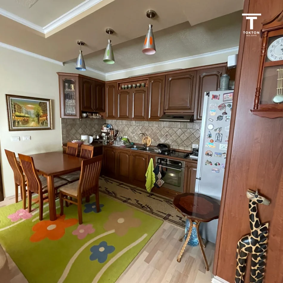 SHITET, APARTAMENT 3+1+2+GARAZH, BRRYLI, TIRANË, 235,000 EURO