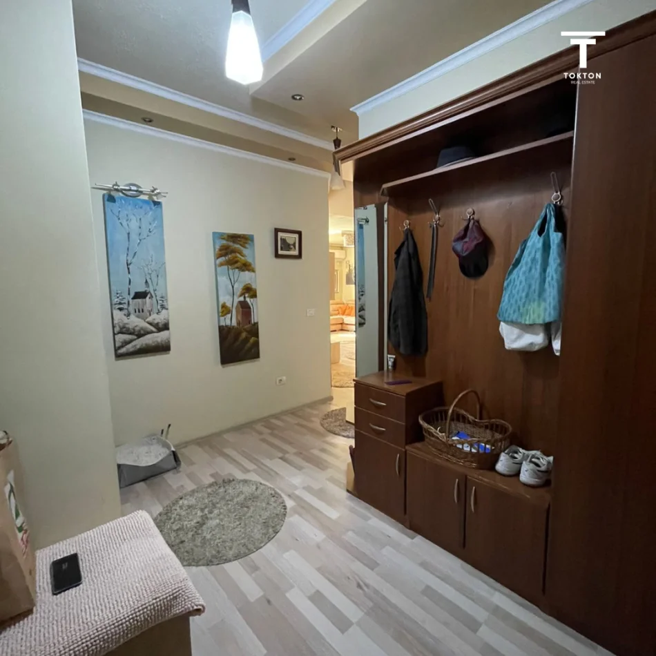 SHITET, APARTAMENT 3+1+2+GARAZH, BRRYLI, TIRANË, 235,000 EURO